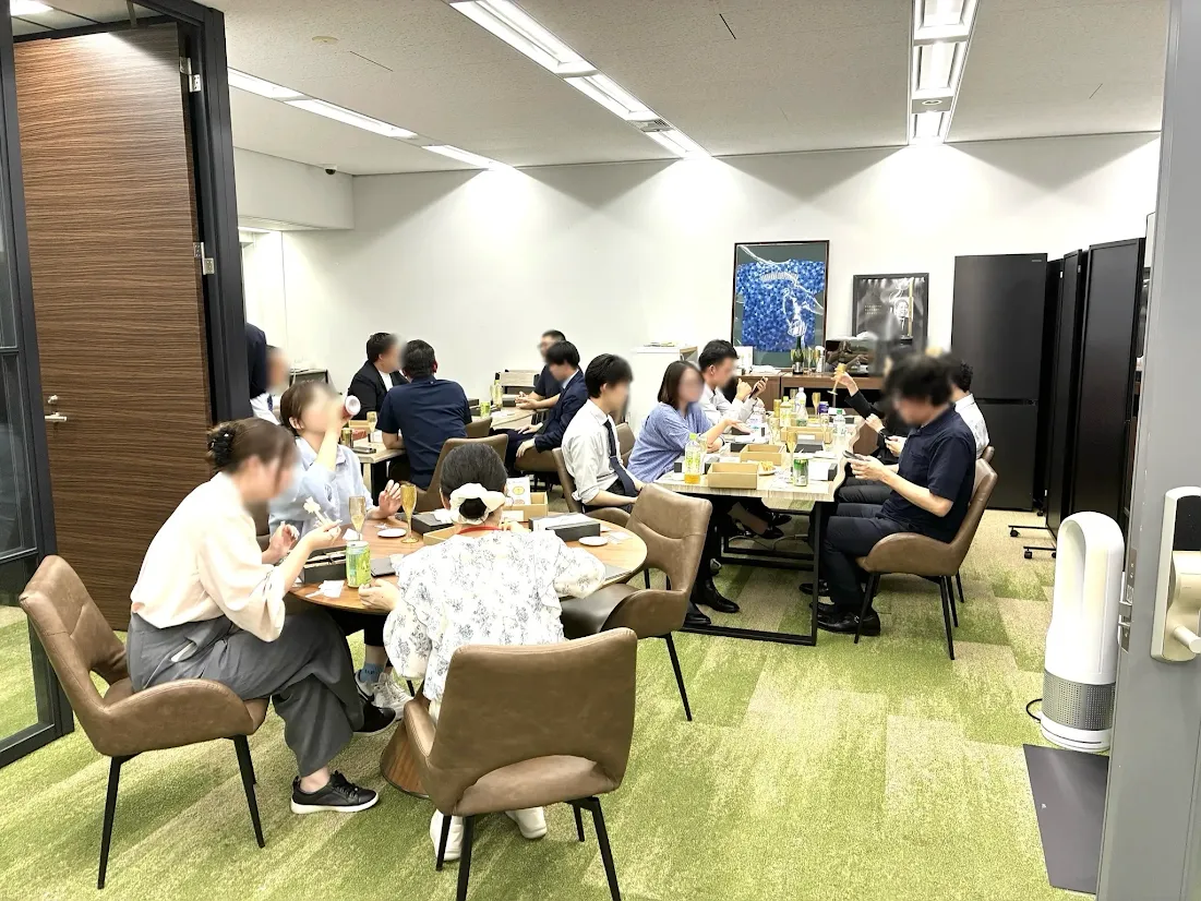 横濱コーポレーションで行われた、9月・10月のbirthdayイベントの様子。